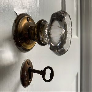 Meet your Posher, Anya